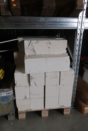 Ca. 30 blokke letbeton