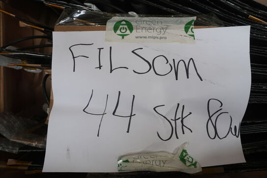 44 stk. solcellepaneler 80W, Filsom