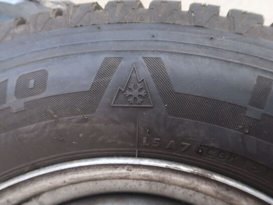 Stålfælge med vinterdæk BRIDGESTONE 235/65R16 C