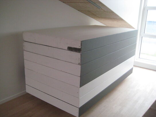 7 stk. skillevægge. 122x244x16 cm.