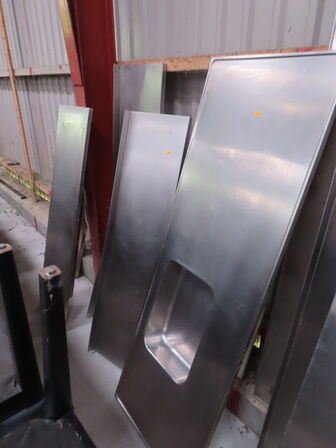 Div. Stålhylder/bordplader