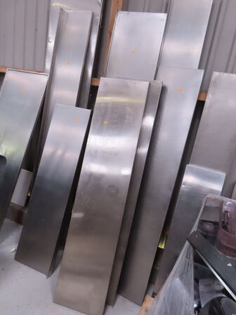 Div. Stålhylder/bordplader