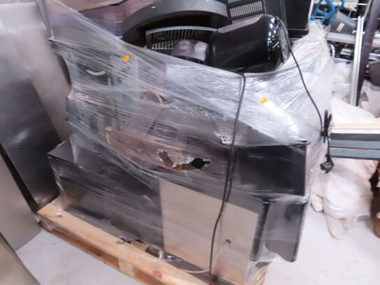 Palle med kaffemaskiner og dele