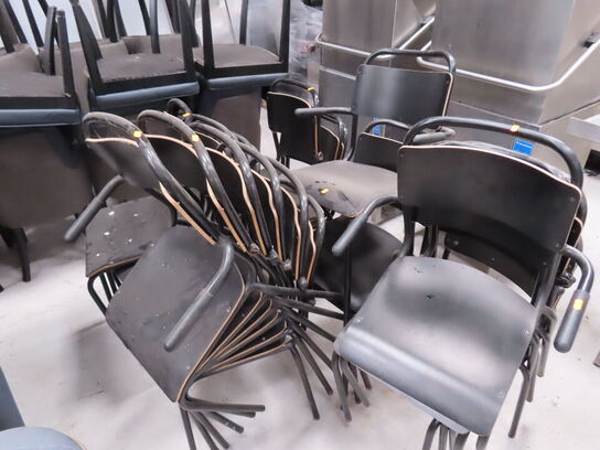 22 stk. stabelbare stole