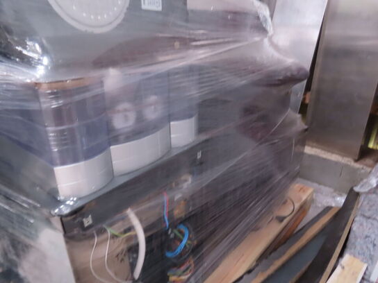 Palle med kaffemaskiner og dele