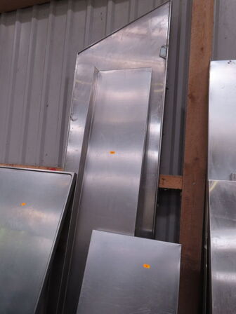 Div. Stålhylder/bordplader