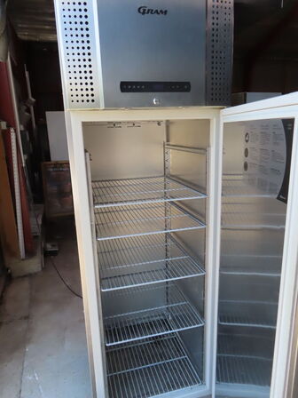 Gram Køleskab