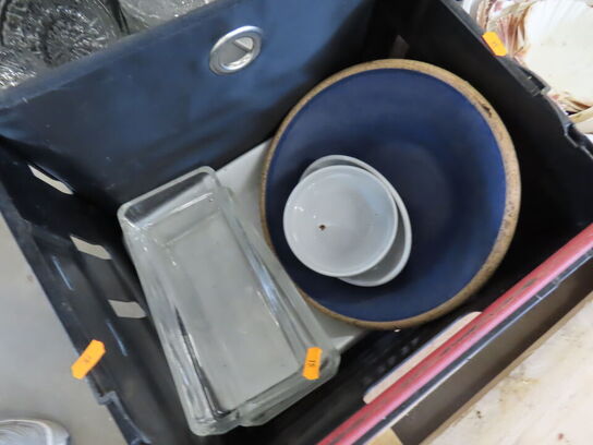 Diverse serveringsfade i glas, Muslingeskaller mv. 