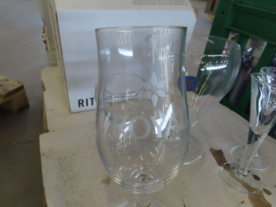 Diverse glas ROYAL, AALBORG AKVAVIT 
