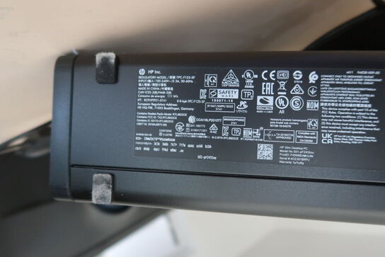 Computerskærm SAMSUNG S24AG322NU med computer HP TPC-F125-SF