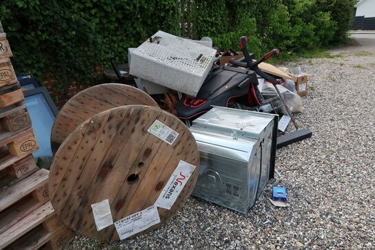 Kabeltromler, EURO-Paller, pallerammer m.m. (alt skal medtages)