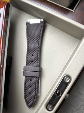 Herreur  FREDERIQUE CONSTANT Worldtimer Manufacture 41 mm aut.