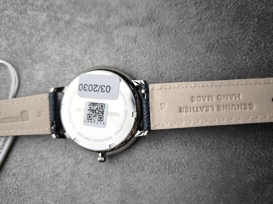 Herreur FREDERIQUE CONSTANT Classic Moonphase 39 mm quartz