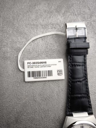 Herreur FREDERIQUE CONSTANT Highlife 41 mm aut.