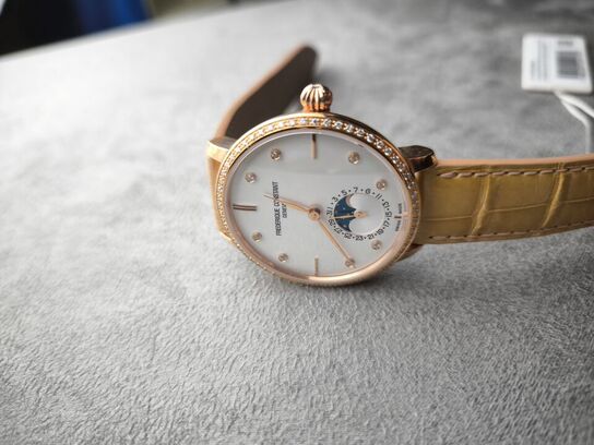 Dameur FREDERIQUE CONSTANT Manufacture Slimline Moonphase 38mm aut.