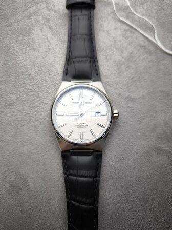 Herreur FREDERIQUE CONSTANT Highlife 41 mm aut.