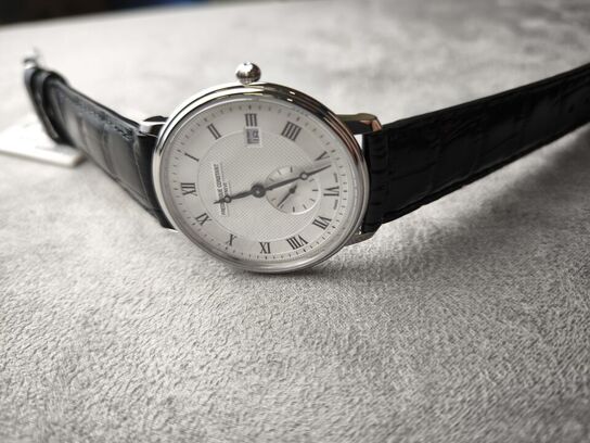 Herreur  FREDERIQUE CONSTANT Slime Line Gents small second 37 mm quartz