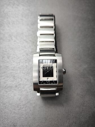 Herreur MONTBLANC Profile 33mm quartz MB9658