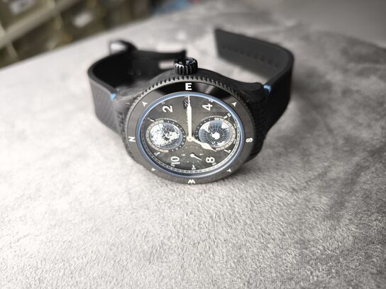 Herreur MONTBLANC 0 Oxygen Lim. Edition 1969 1858 Geosphere Carbo 43.5 mm aut.