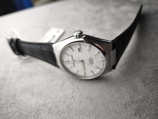 Herreur FREDERIQUE CONSTANT Highlife 41 mm aut.