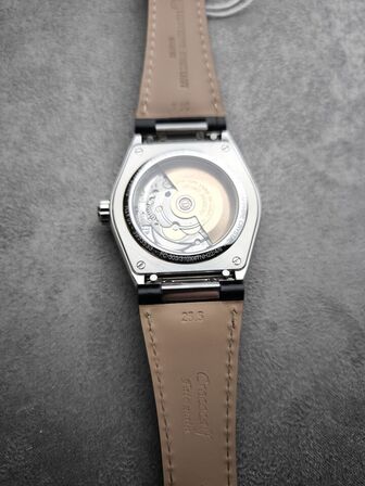 Herreur FREDERIQUE CONSTANT Highlife 41 mm aut.