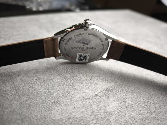 Herreur  FREDERIQUE CONSTANT Classics Index 40 mm quartz