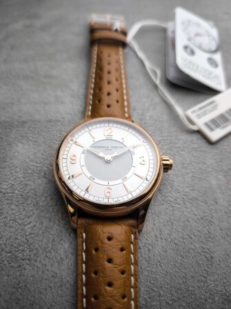 Herreur  FREDERIQUE CONSTANT Horological Smartwatch 42 mm