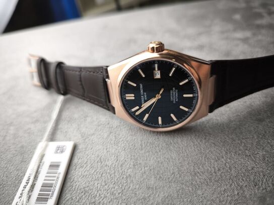 Herreur FREDERIQUE CONSTANT Highlife 41 mm aut.