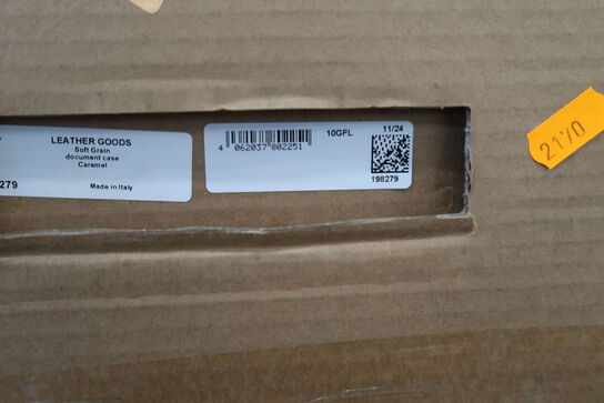 Taske MONTBLANC Soft Grain document case Caramel