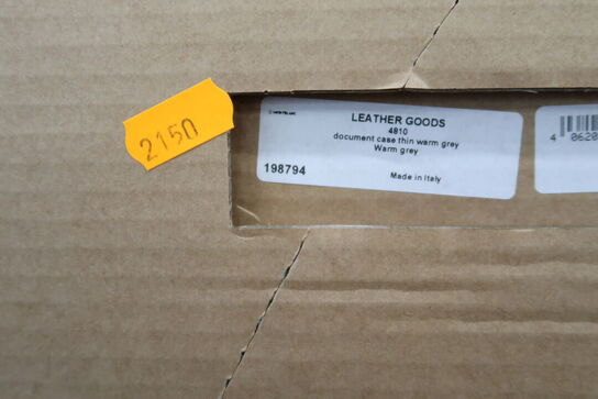 Taske MONTBLANC 4810 document case thin warm grey Warm grey