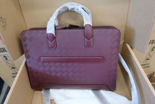 Taske MONTBLANC Extreme 3.0 thin document case cassis