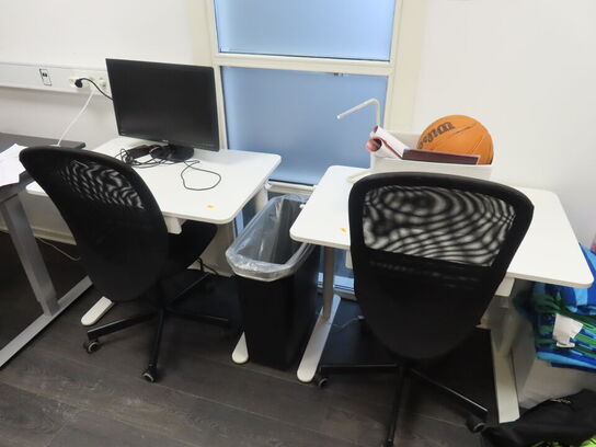 2 stk. Borde & 2 stk. Stole, skærm, m.v. IKEA