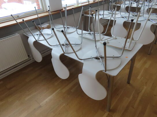 5 stk. Borde & 33 stk. Stole