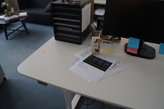 Bord, stol, skærme, m.v.