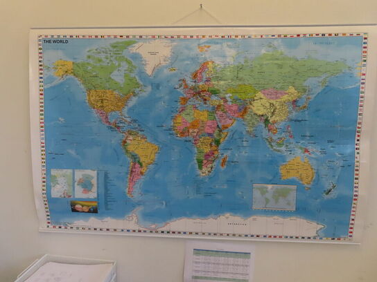 2 stk. Borde & 2 stk. Stole, m.v.