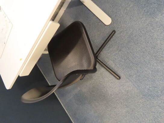 Bord, stol, afskærmning, m.v.