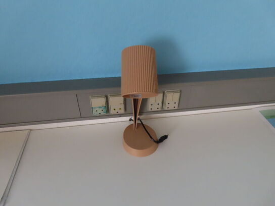 2 stk. Borde, stole, m.v.