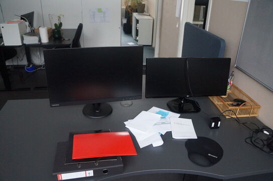 Bord, stol, skærme, m.v.