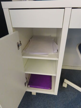 2 stk. Borde & 2 stk. Stole