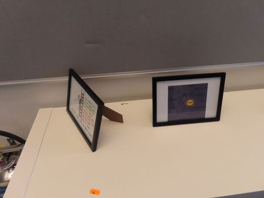 Opslagstavle, reol, m.v.