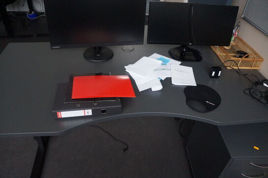 Bord, stol, skærme, m.v.