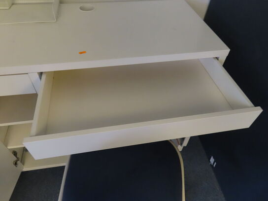 2 stk. Borde & 2 stk. Stole