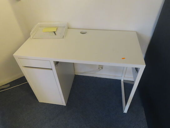 2 stk. Borde & 2 stk. Stole