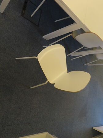 Mødebord inkl. 9 stk. Stole