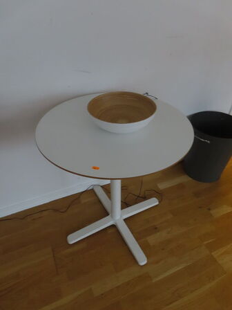 2 stk. Planter bord, stole, m.v.