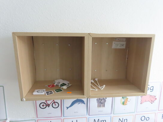 2 stk. Borde, stole, m.v.