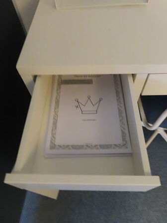 2 stk. Borde & 2 stk. Stole