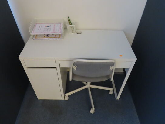 2 stk. Borde & 2 stk. Stole