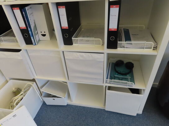 2 stk. Borde & 2 stk. Stole, m.v.