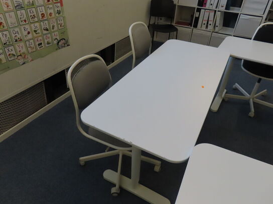 3 stk. Borde & 5 stk. Stole